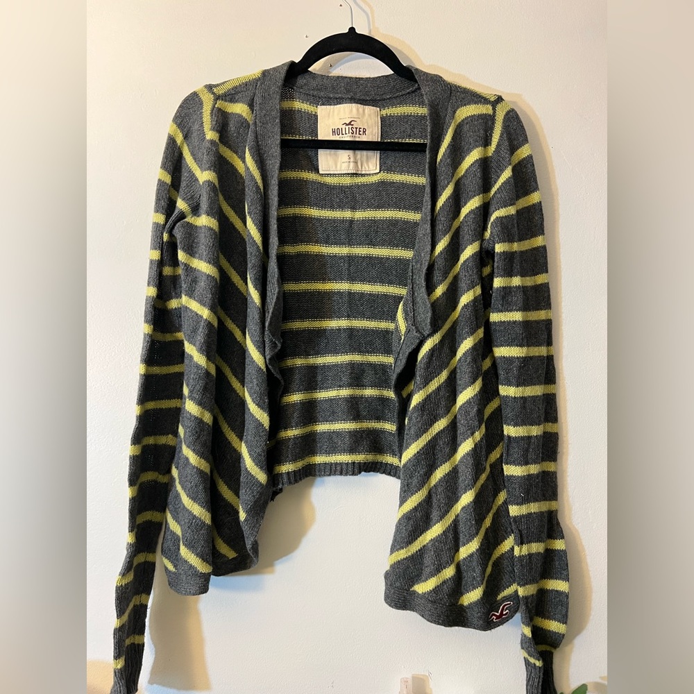 Hollister sweater shrug